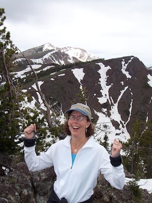 Hikercise group hiking on the trail